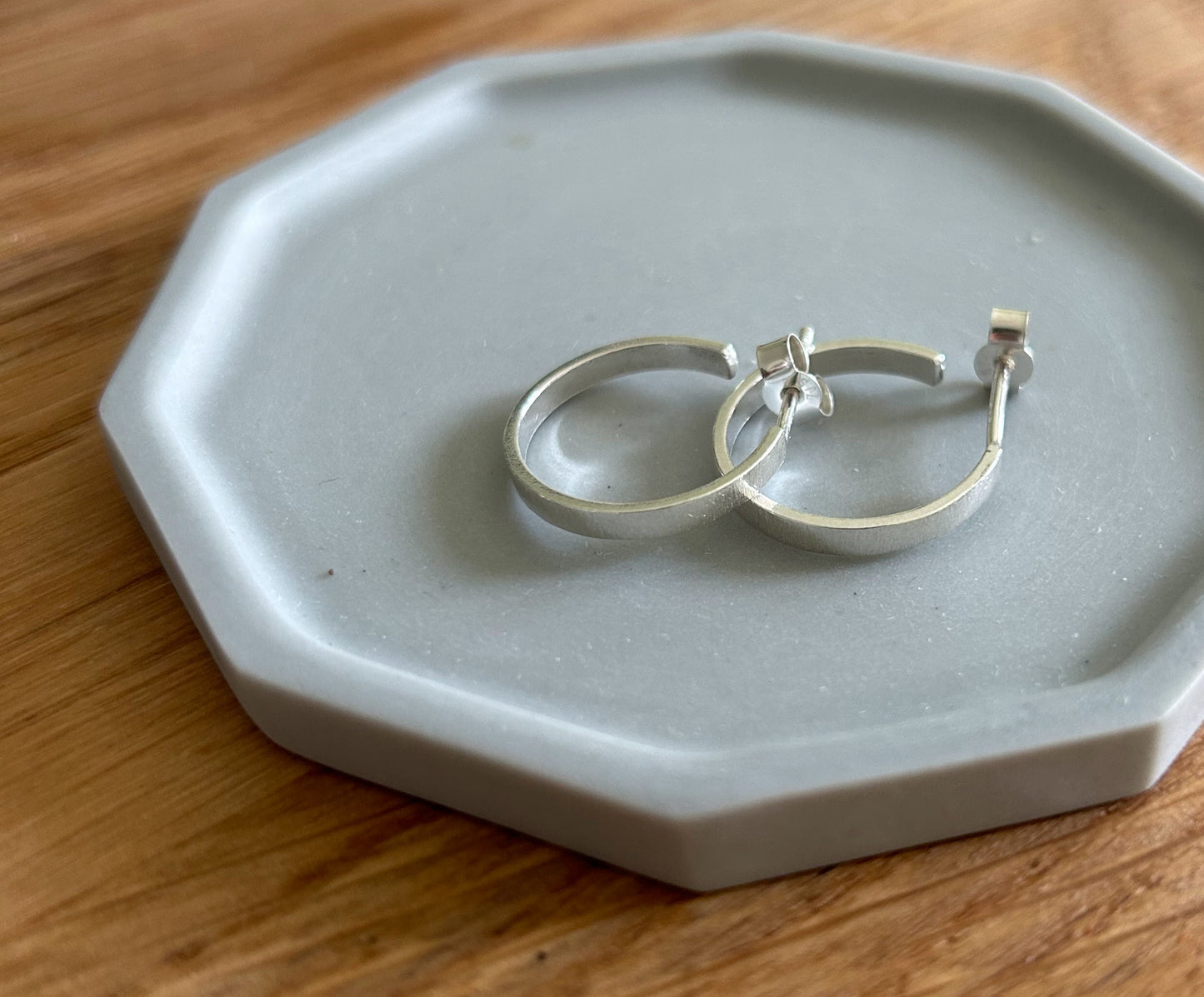 The textured hoops