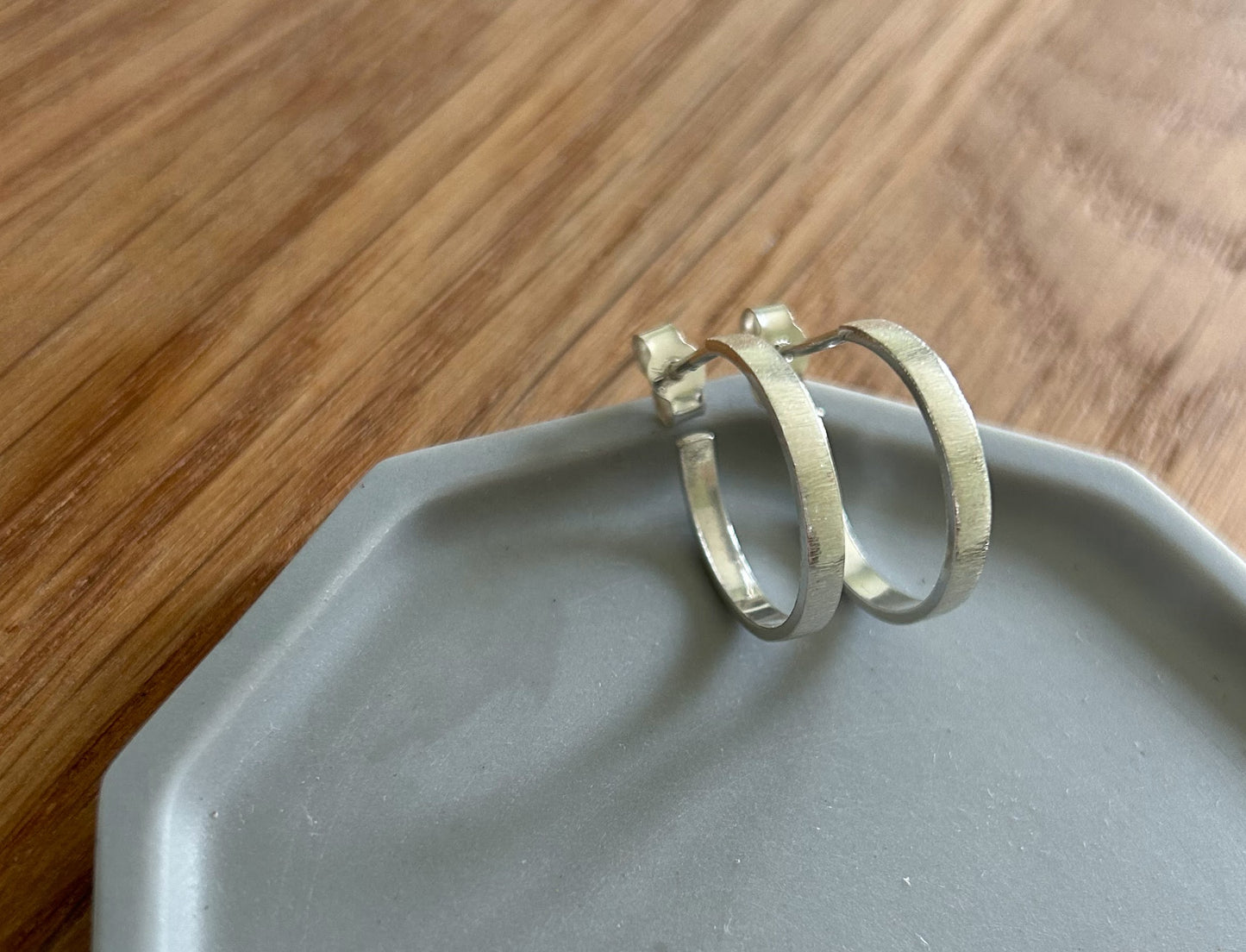 The textured hoops