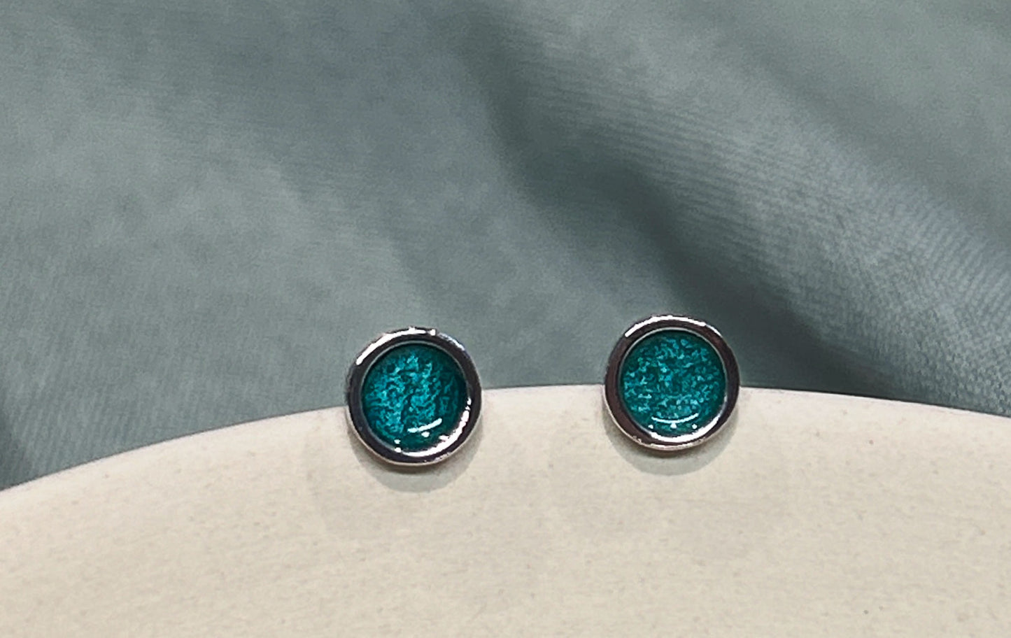 The circle studs
