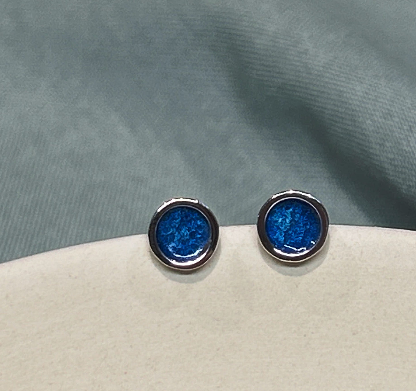 The circle studs