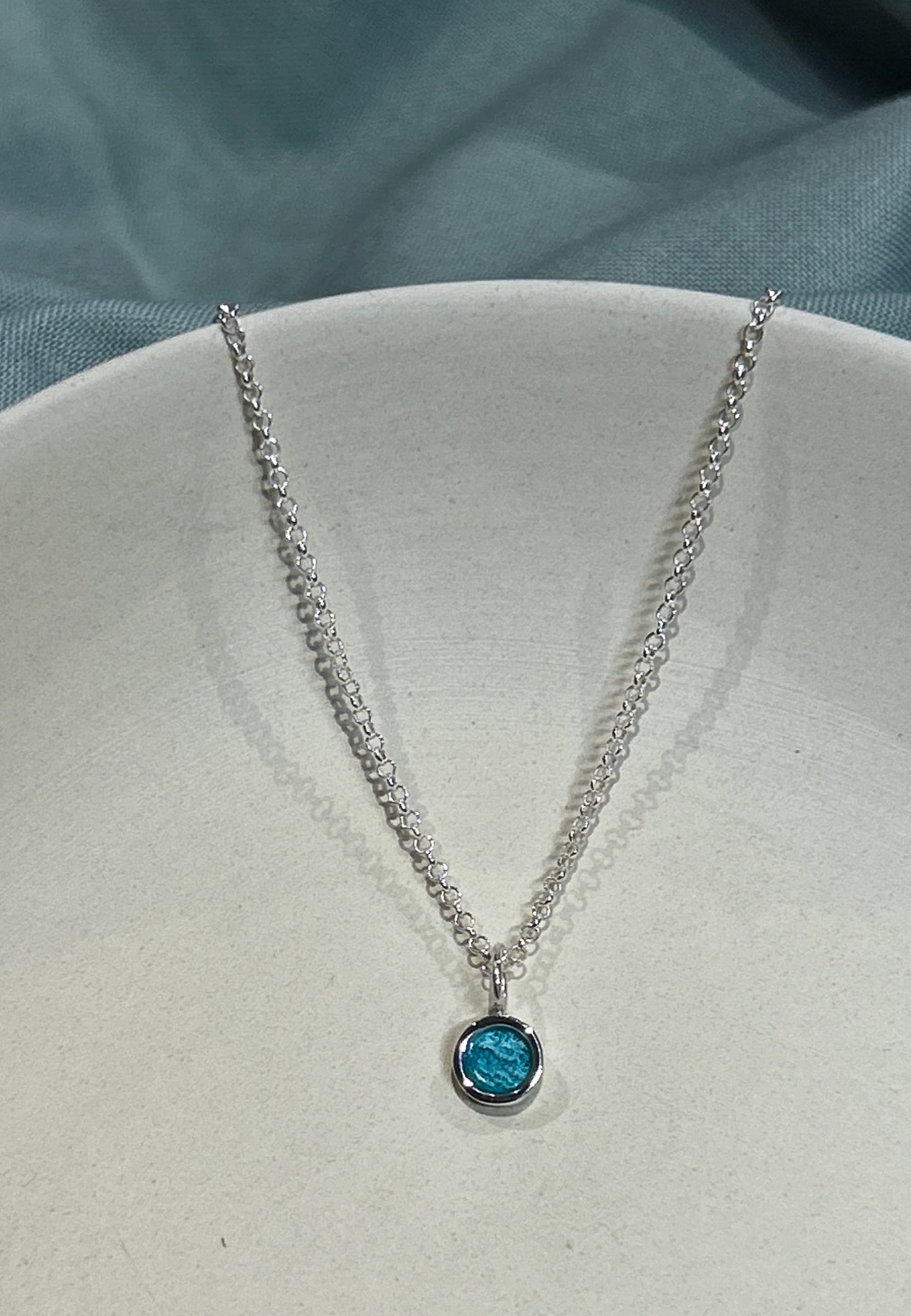 The small circle necklace