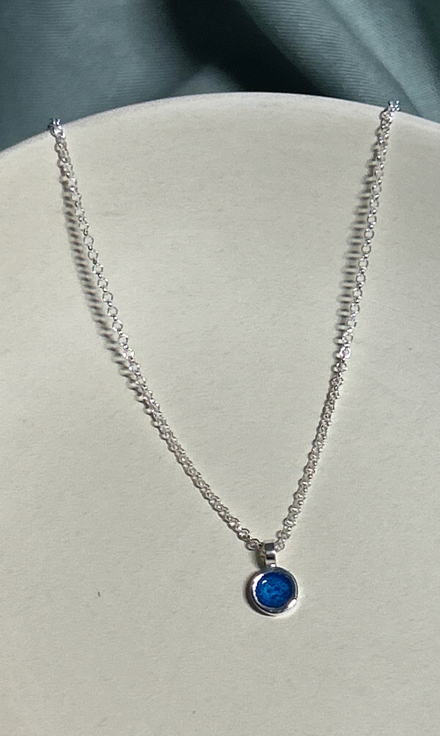 The small circle necklace